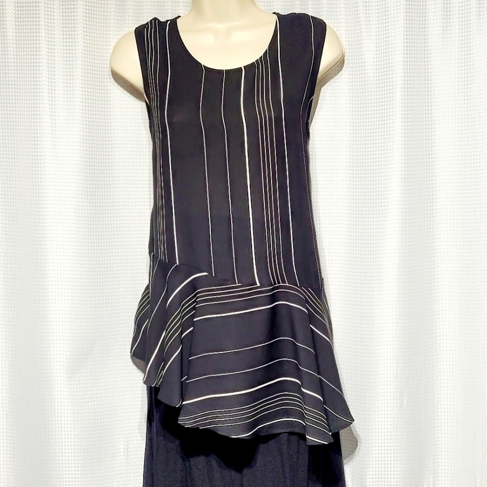 Marled Sleeveless Black with White Stripes Asymmetric Peplum Blouse (L)